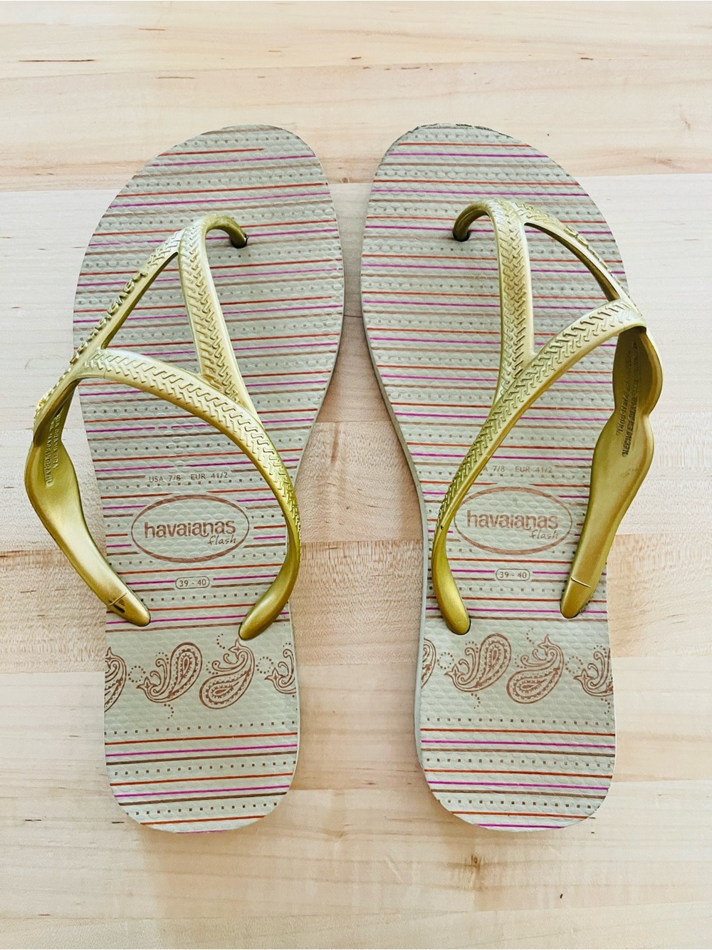 Havaianas Flash Metallic Gold Strappy Sandals, Sz 7/8
